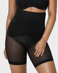Short de compresión con cintura alta y diseño cruzado de malla hasta medio muslo